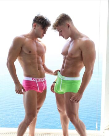 Useful Tips How To Meet Men Gay